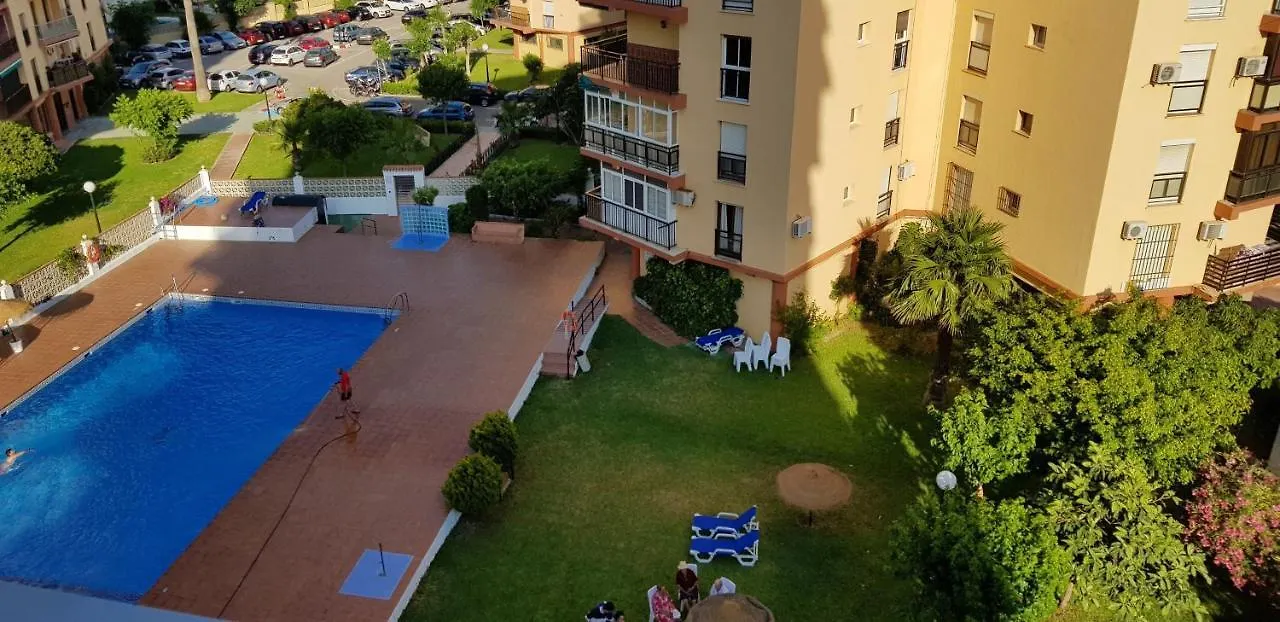 Apartamento en primera línea de playa, Playamar Torremolinos 0*,