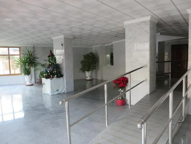 Daire Apartamento En Primera Linea De Playa, Playamar Torremolinos